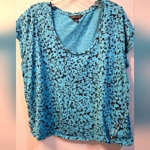 Juniors XXL  Rock & Republic T-shirt with snap accents